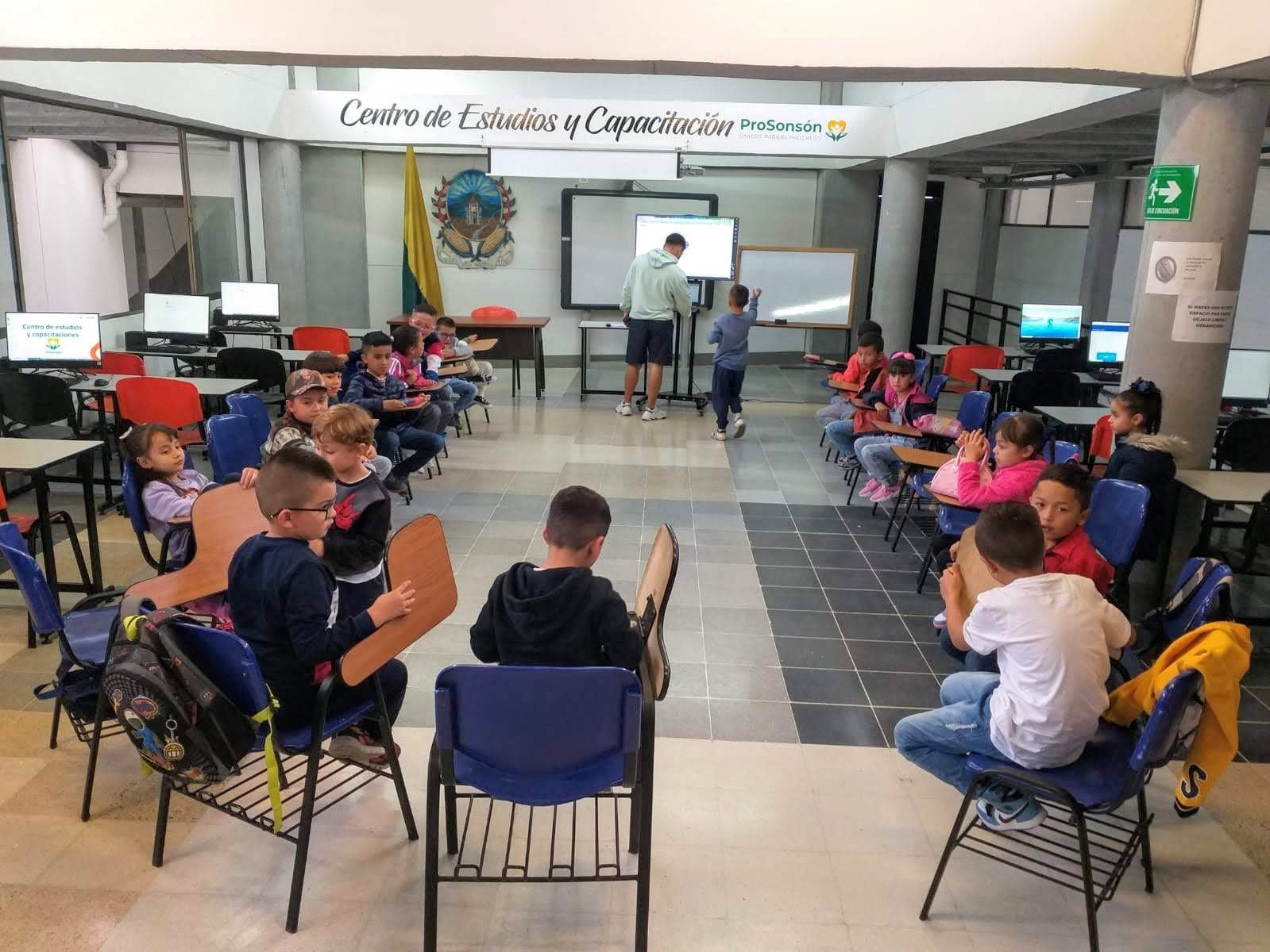 Creación y Dotación del Centro de Estudios y Capacitación ProSonsón