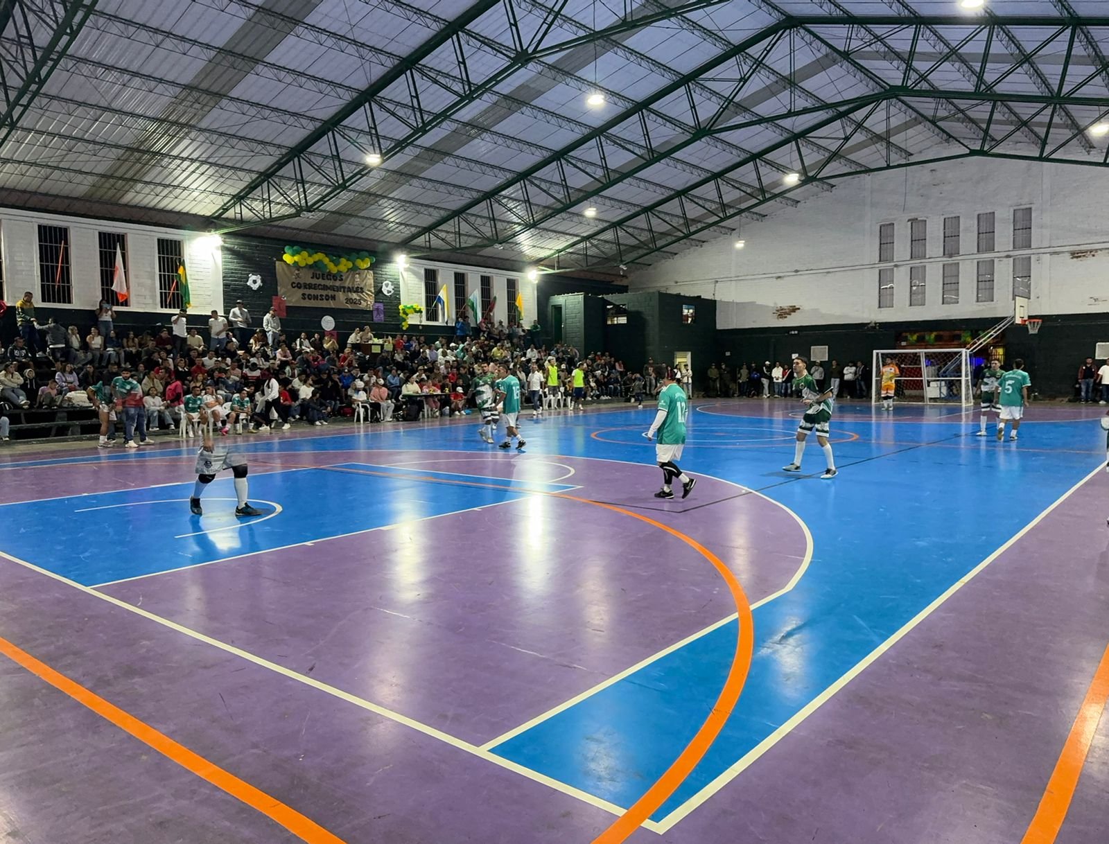 Remodelación de la Cancha Interna del Coliseo Cubierto